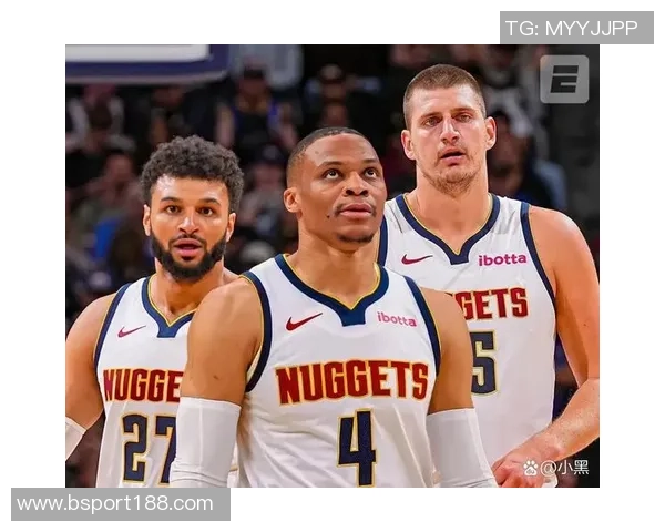 沃尔赞约基奇轻松自如的表现与其他球员拼尽全力形成鲜明对比