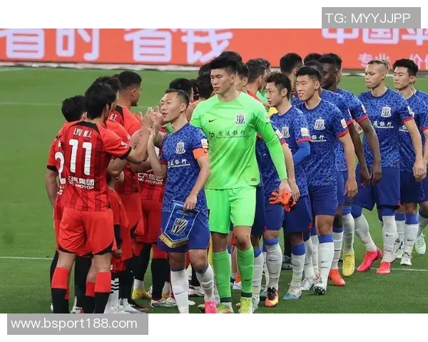 中超激战正酣海港领先蓉城申花紧追不舍积分榜竞争白热化 中超激战正酣海港领先蓉城申花紧追不舍积分榜竞争白热化